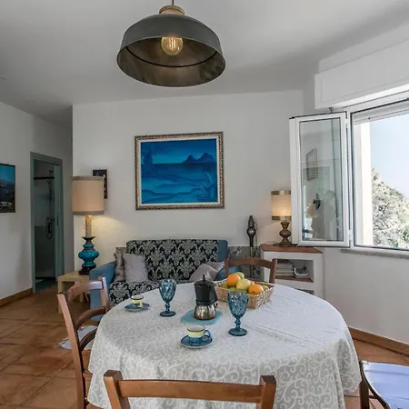 Mazzaro Apartment *